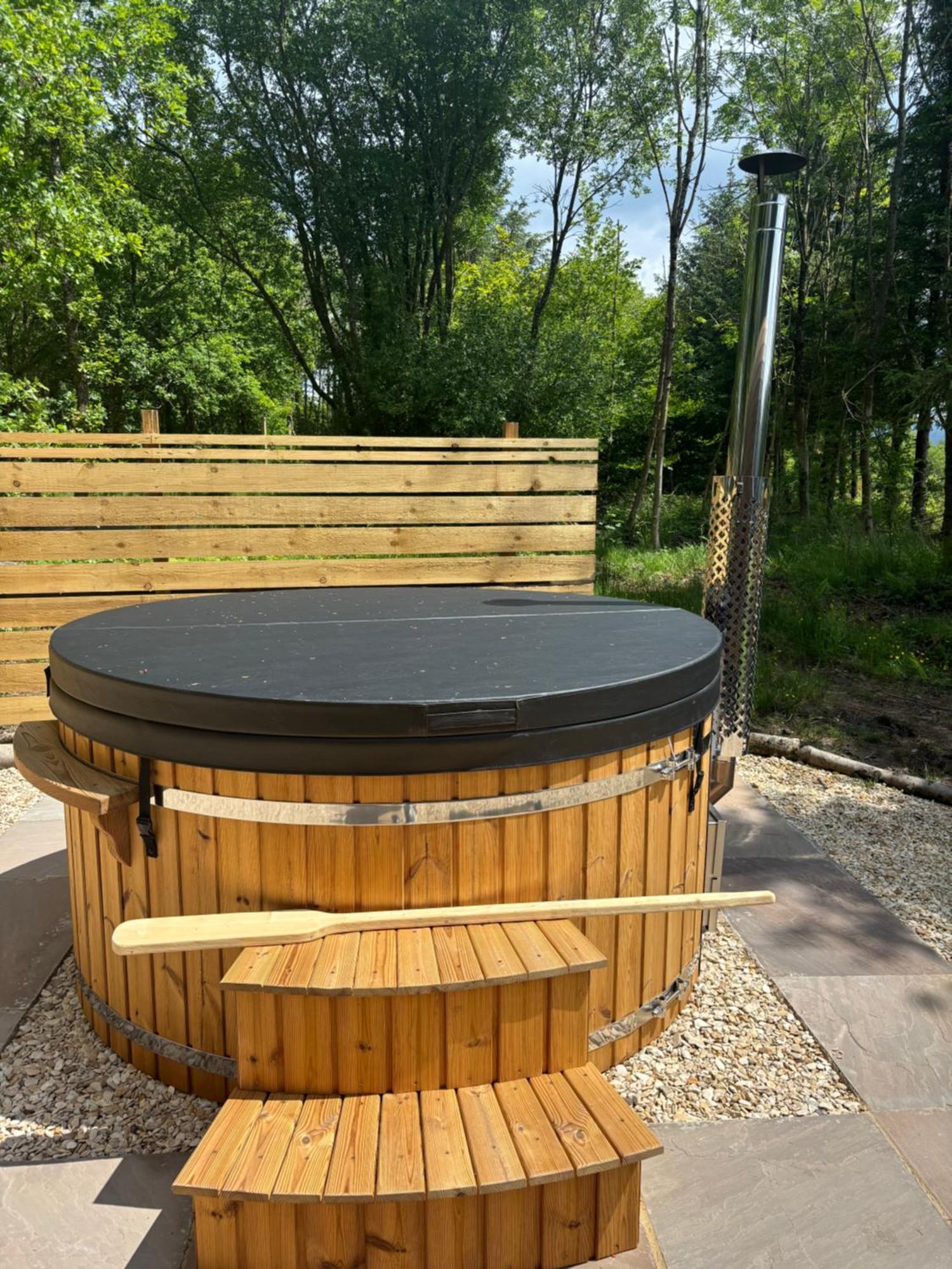 Celtic Minor Pods Villa Ystalyfera Buitenkant foto
