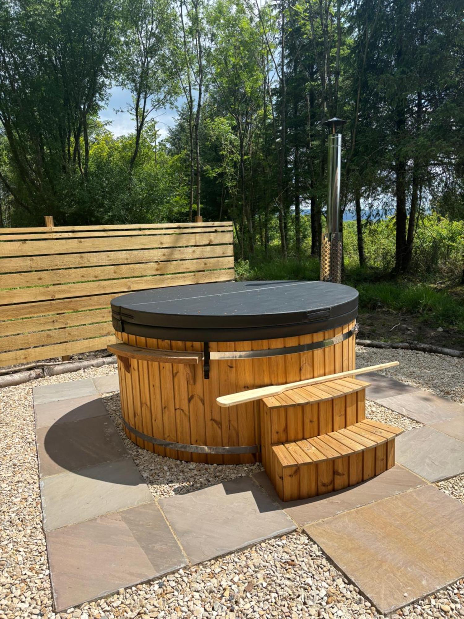 Celtic Minor Pods Villa Ystalyfera Buitenkant foto