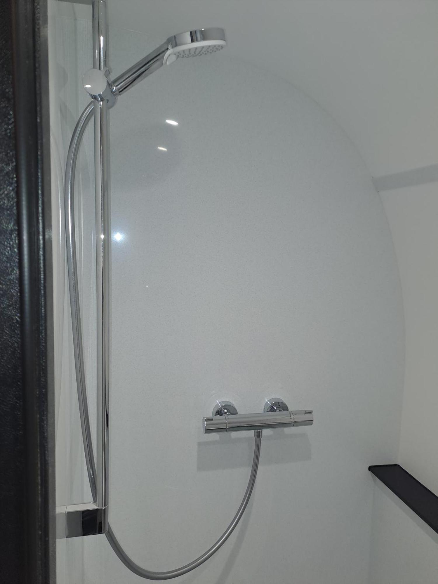 Celtic Minor Pods Villa Ystalyfera Buitenkant foto