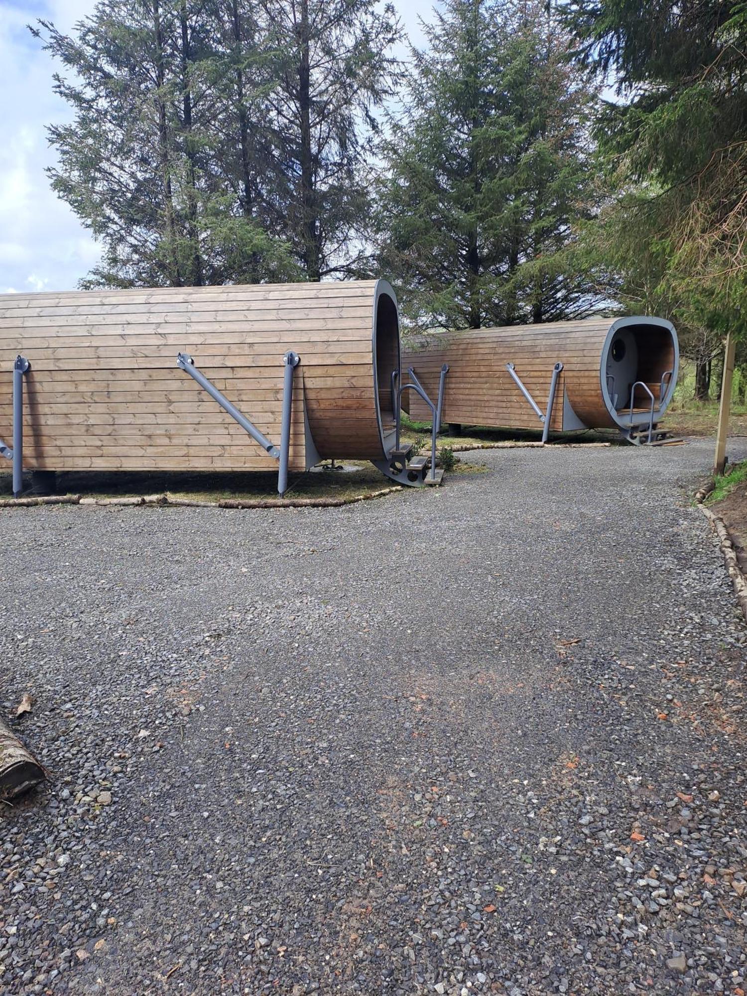 Celtic Minor Pods Villa Ystalyfera Buitenkant foto